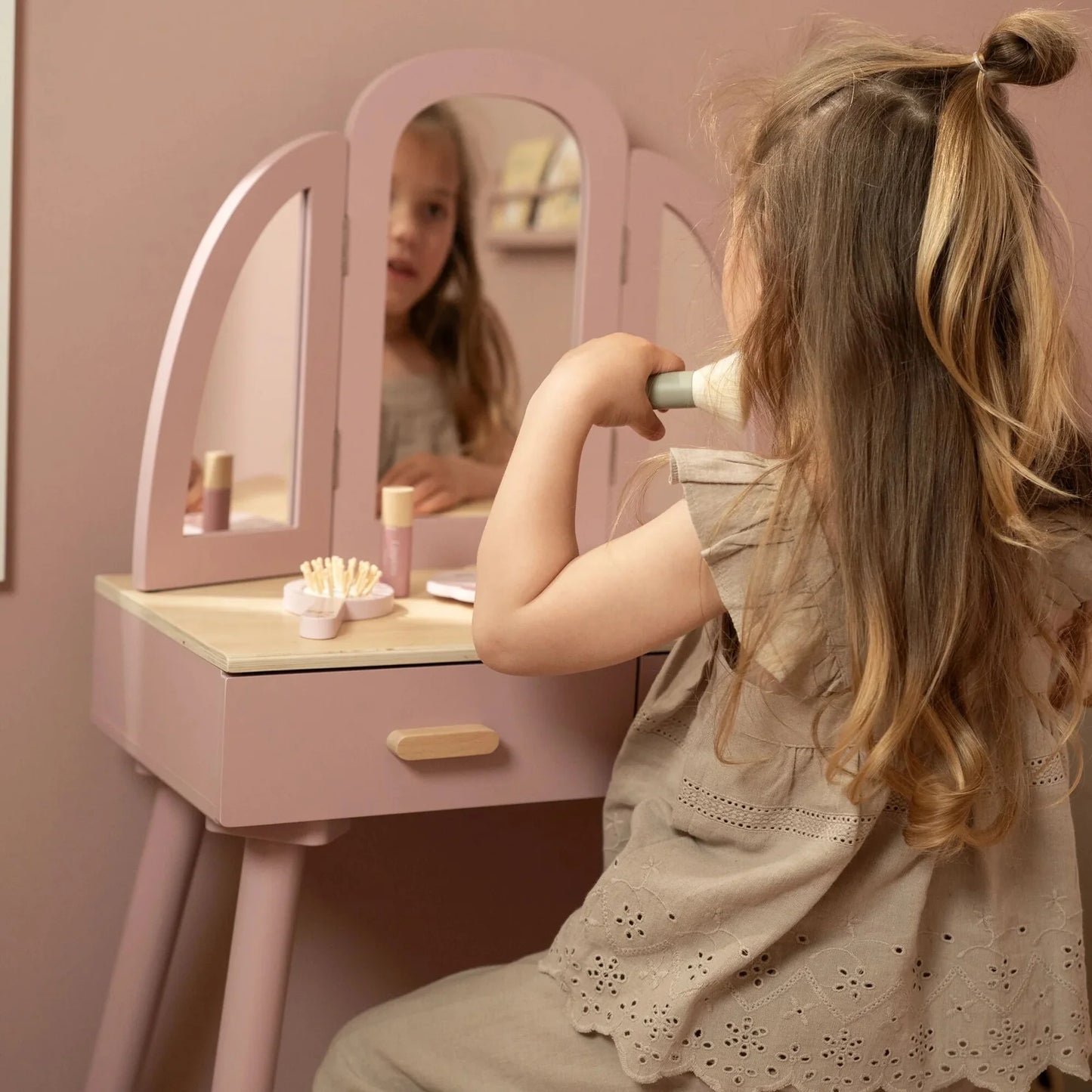 Large Dressing Table with Mirror