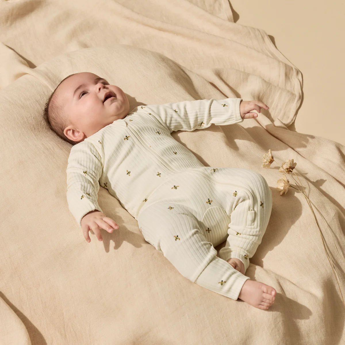 Bee Mine Organic Zipsuit with Feet - Aster & Ruby
