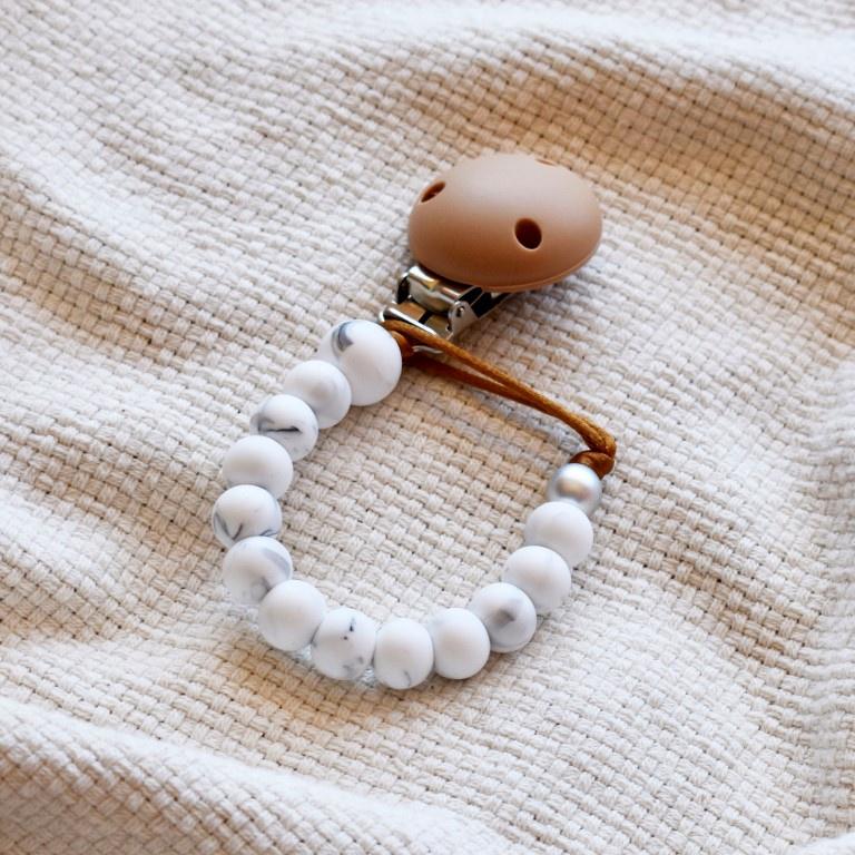 Bella Zailea Silicone Dummy Clip Marble-Aster & Ruby