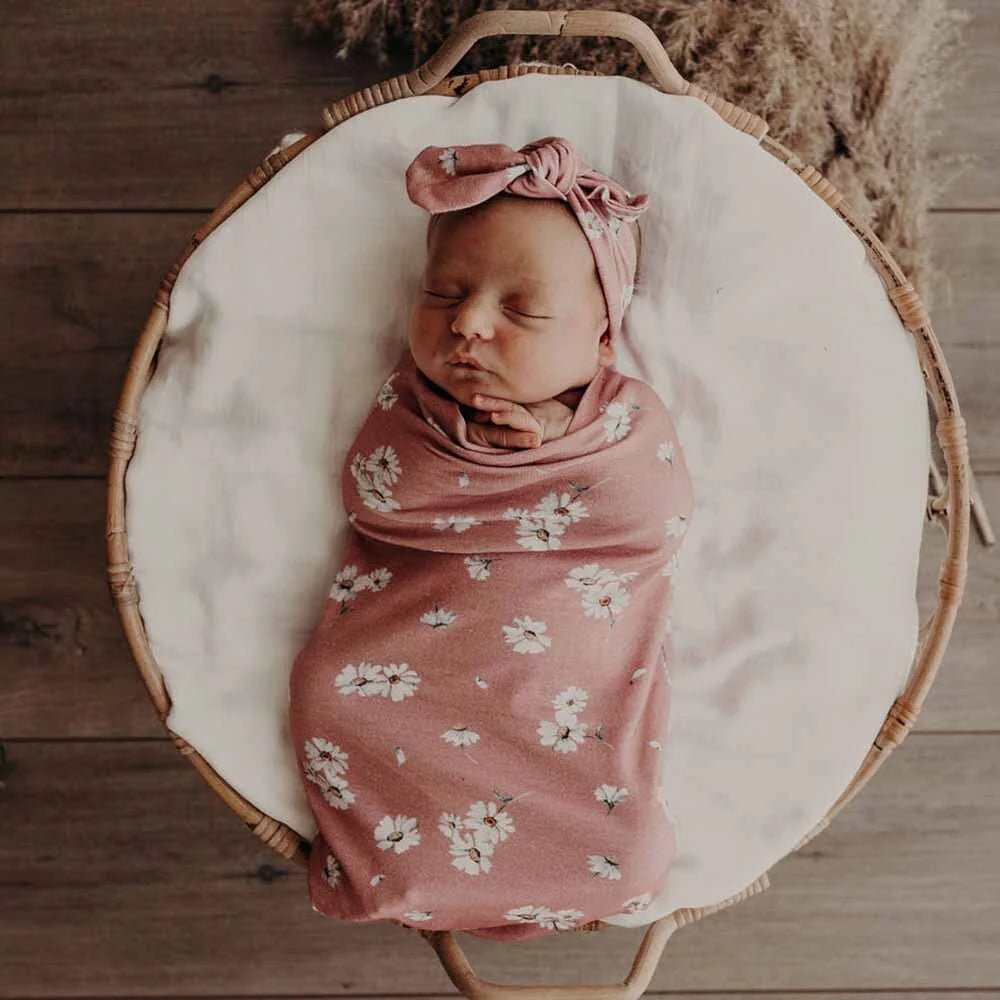 Daisy Organic Snuggle Swaddle & Topknot Set - Aster & Ruby