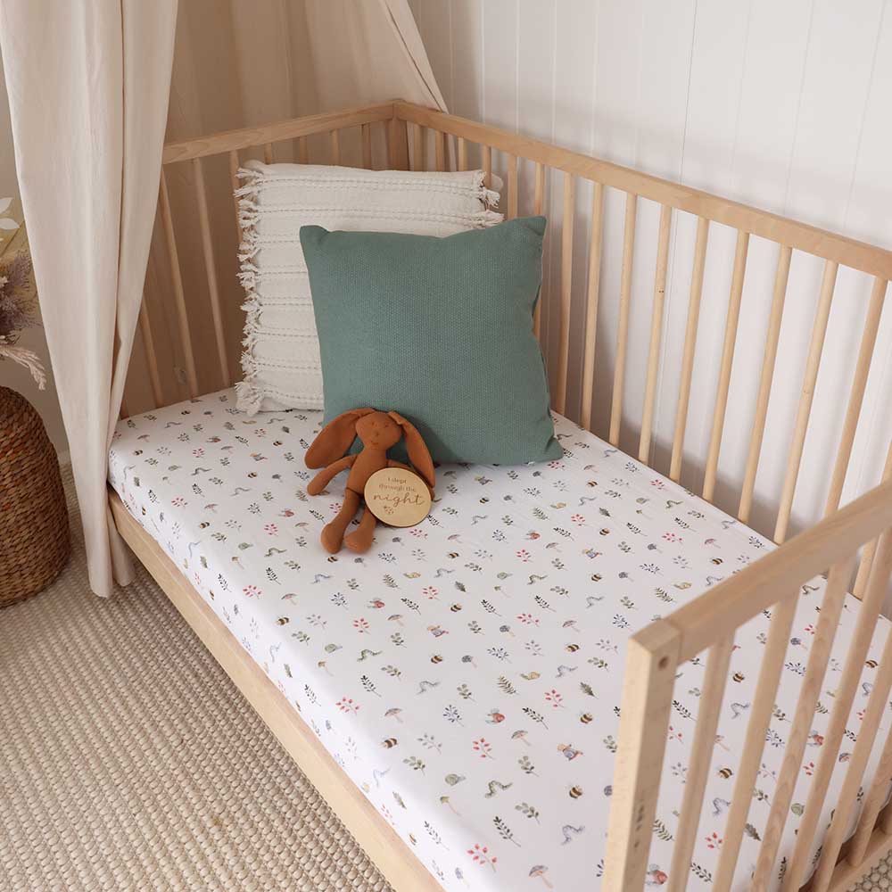 Garden Friends Organic Fitted Cot Sheet - Aster & Ruby