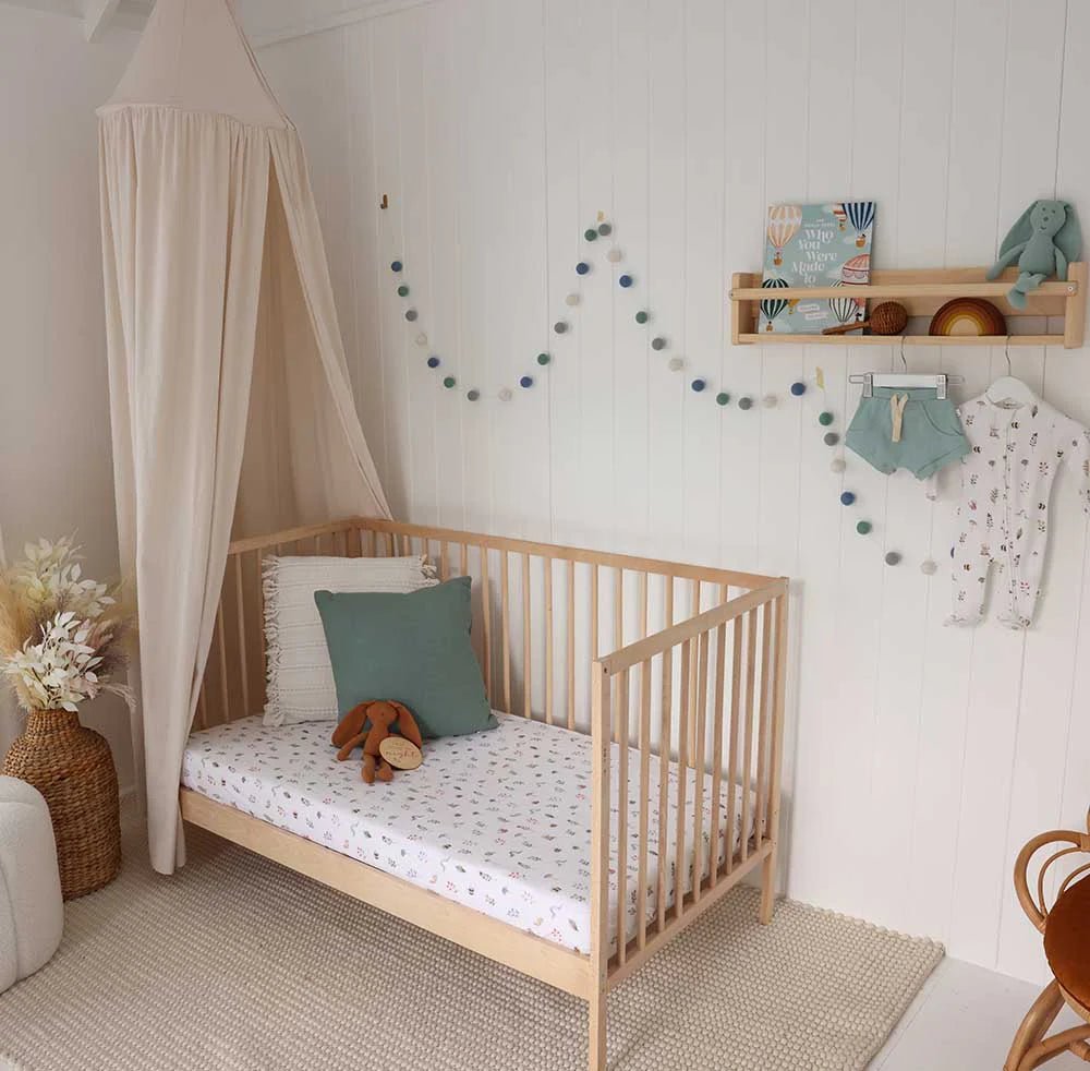 Garden Friends Organic Fitted Cot Sheet - Aster & Ruby