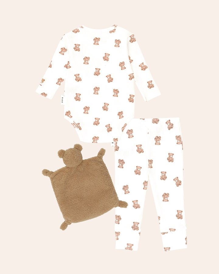 Beary Snuggly 3Pc Newborn Gift Set