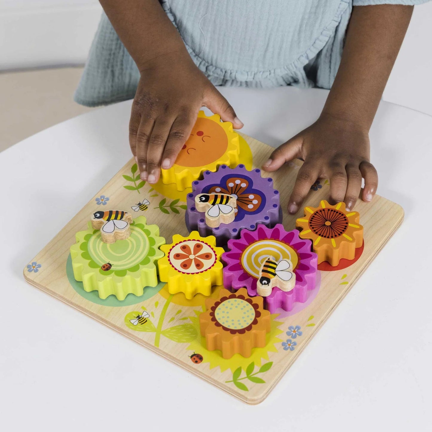Meadow Bees Gear & Cogs 8 Piece - Aster & Ruby