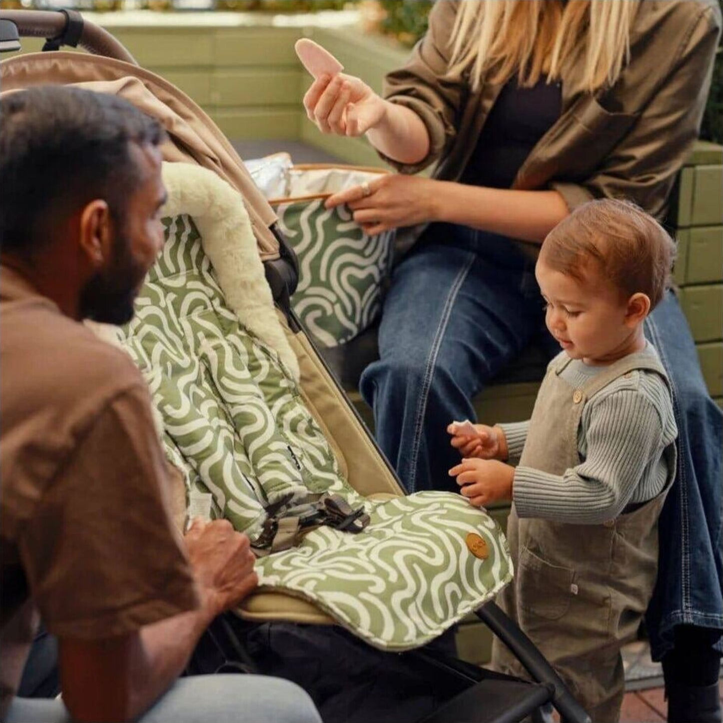 OiOi Reversible Cozy Fleece Pram Liner Green Squiggle | Aster & Ruby