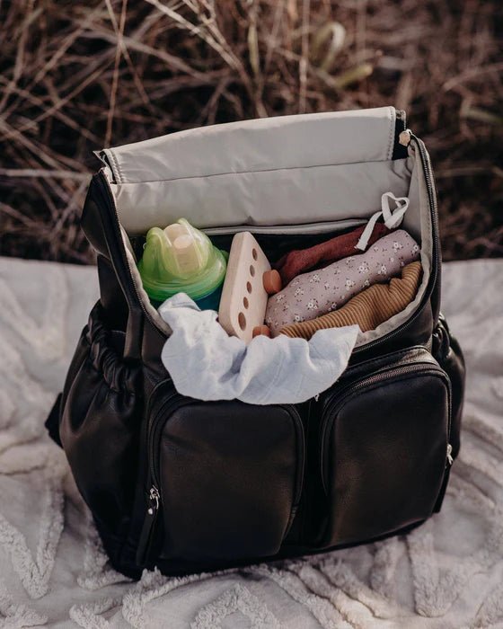 Signature Nappy Backpack Black Nylon - Aster & Ruby