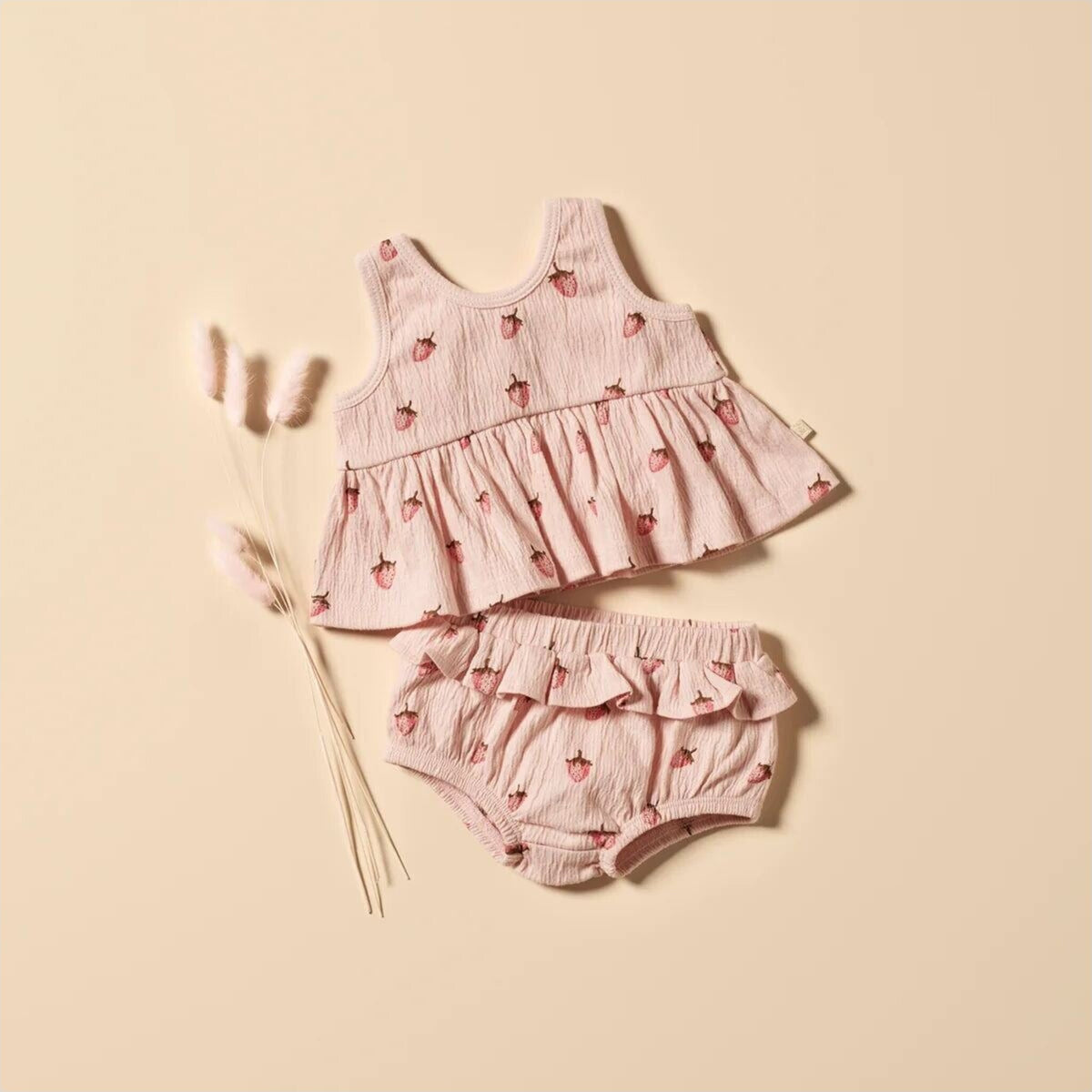 Wilson & Frenchy Strawberry Kisses Organic Ruffle Set | Aster & Ruby