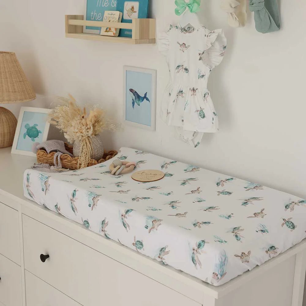 Turtle Organic Bassinet Sheet / Change Pad Cover - Aster & Ruby