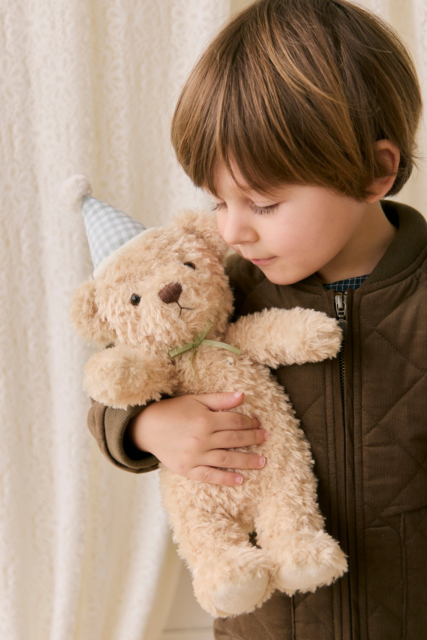 Jamie Kay Snuggle Bunnies – Birthday Arthur (Gingham) | Aster & Ruby