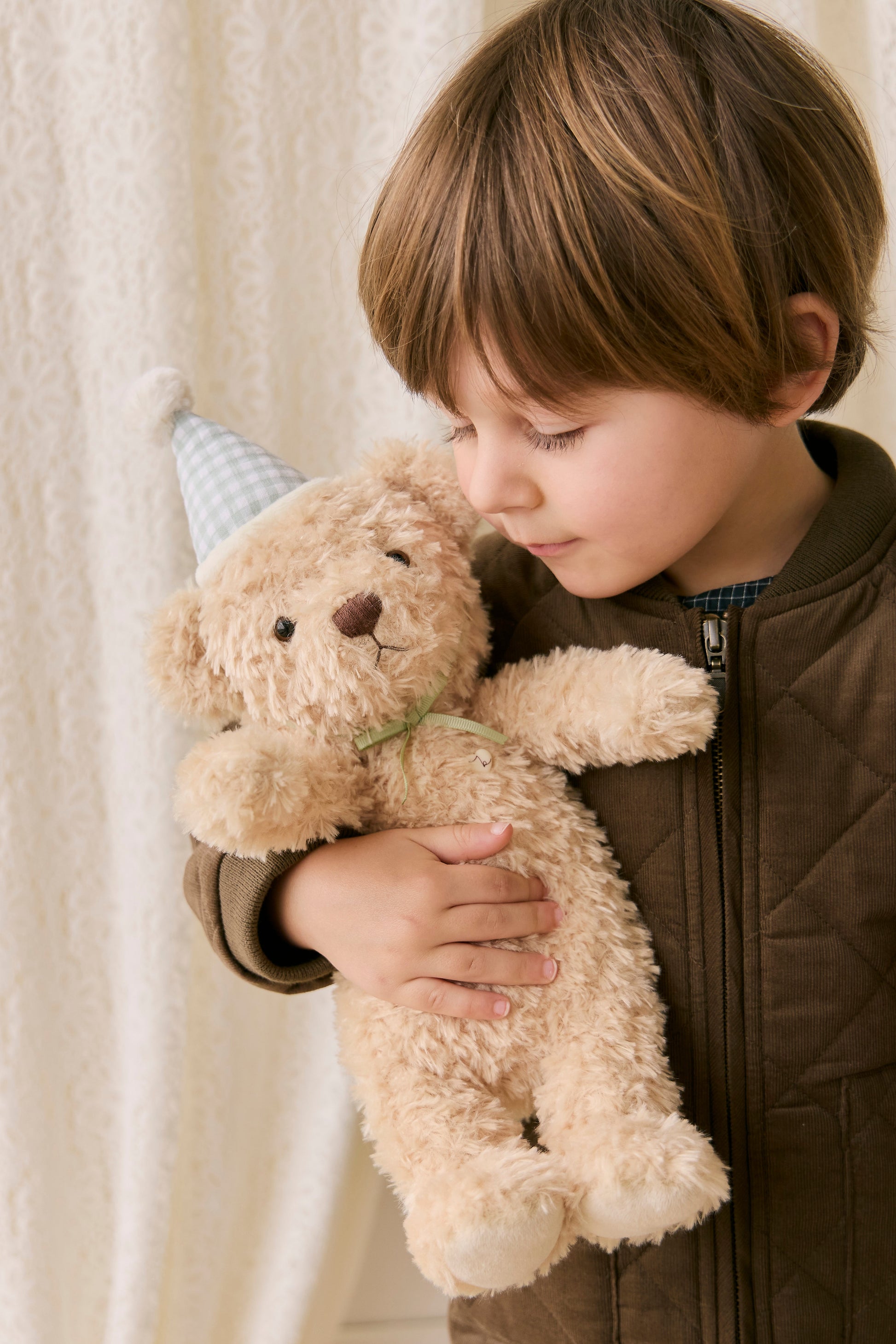 Jamie Kay Snuggle Bunnies – Birthday Arthur (Gingham) | Aster & Ruby