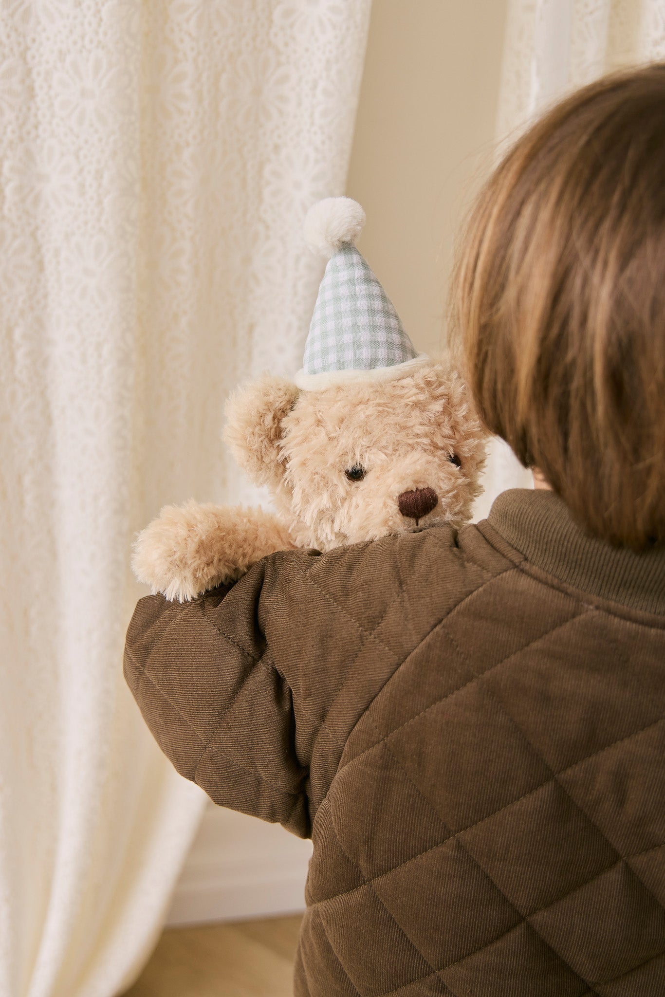 Jamie Kay Snuggle Bunnies – Birthday Arthur (Gingham) | Aster & Ruby