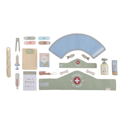 Wooden Play Veterinary Set
