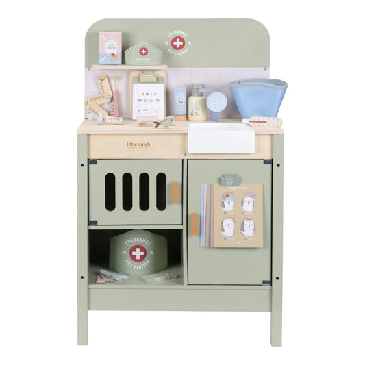 Wooden Play Veterinary Set