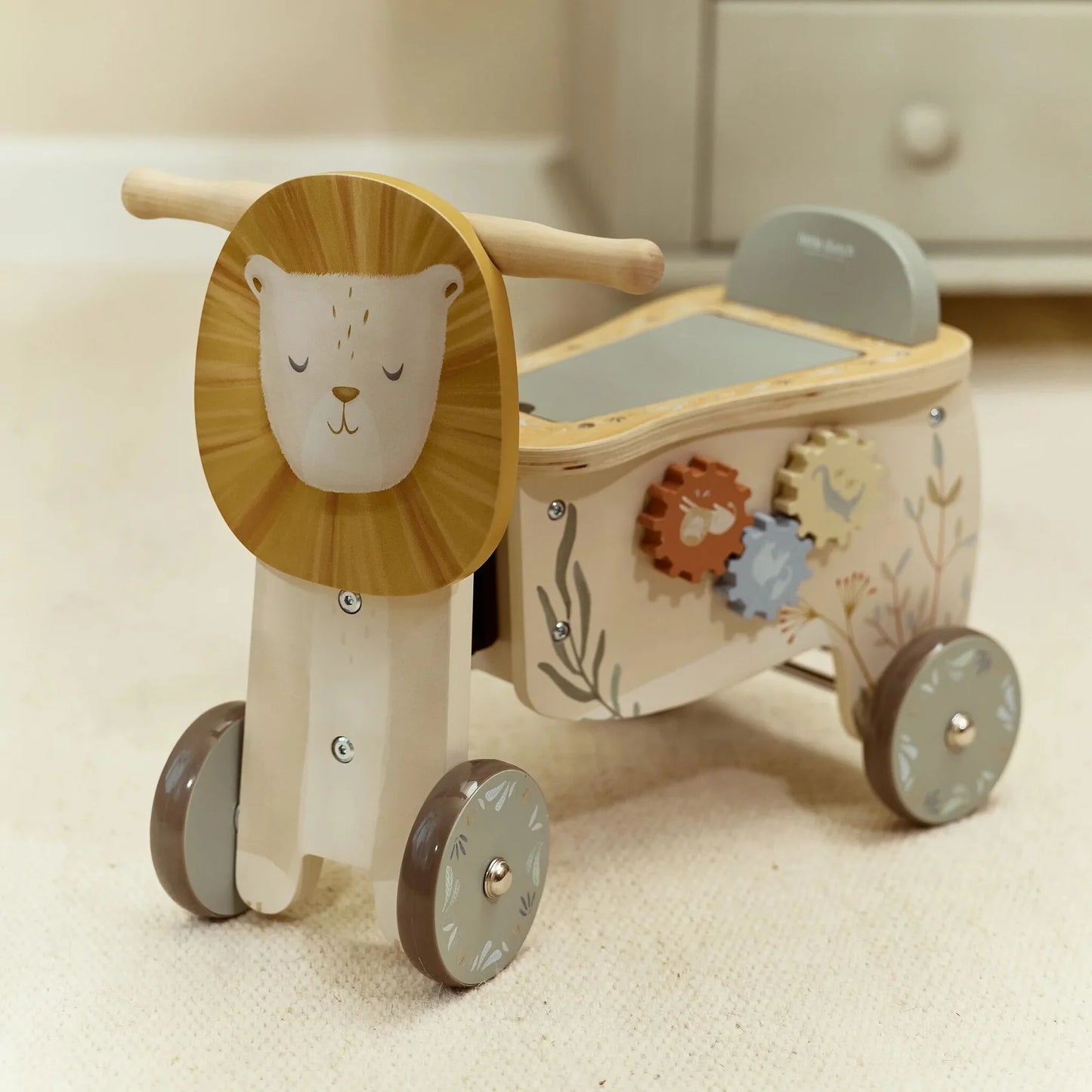 Ride-on Lion