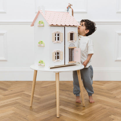 Rose Heart Doll House (PRE-ORDER ITEM)