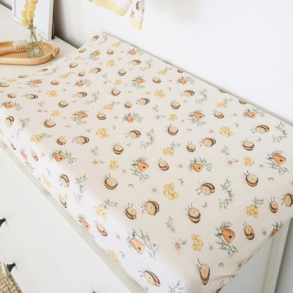 Bumblebees Organic Bassinet Sheet / Change Pad Cover