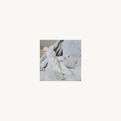 Bunnies By The Bay Bunny Bye Bye Buddy - White | Aster & Ruby