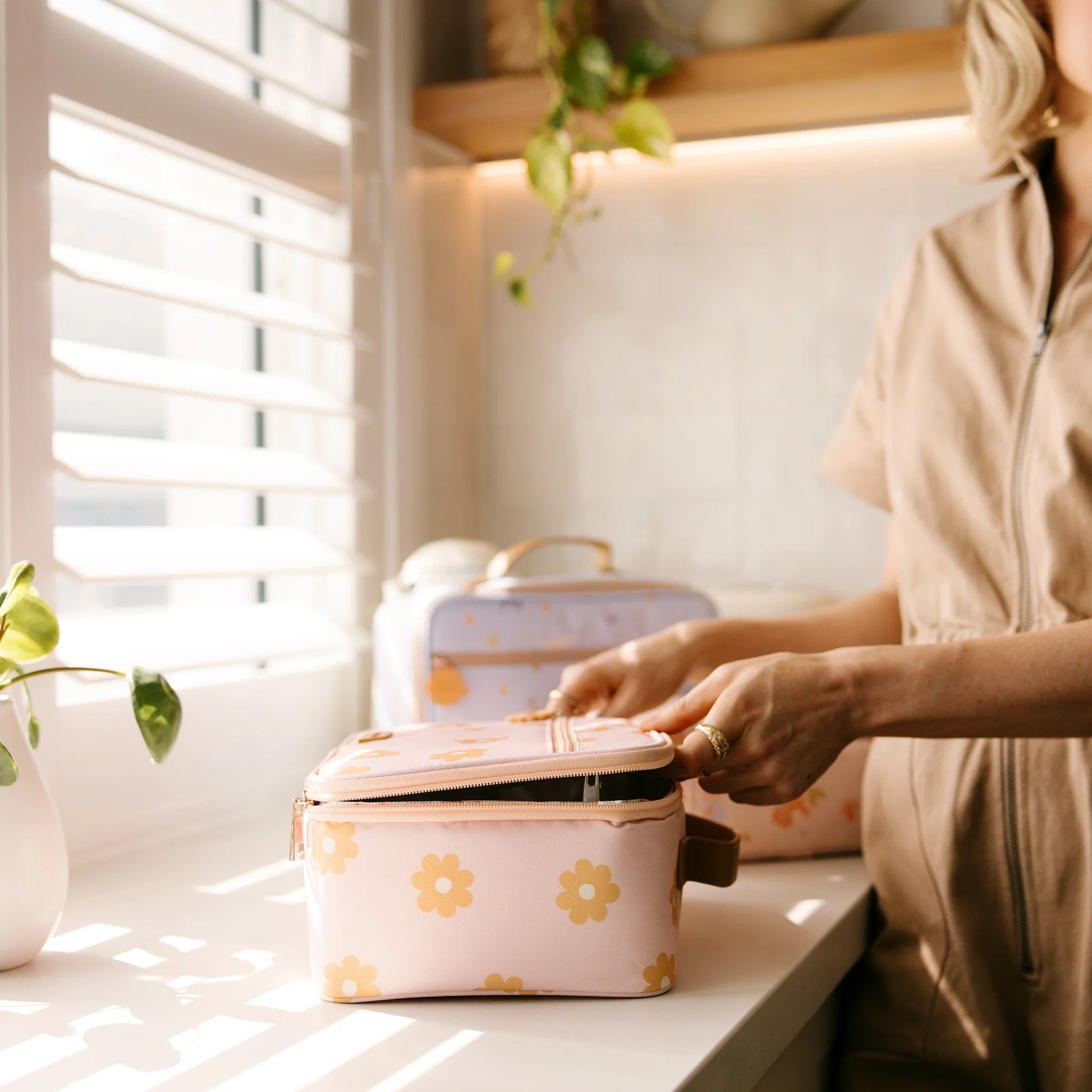 Daisy Chain Large Lunch Bag - Aster & Ruby