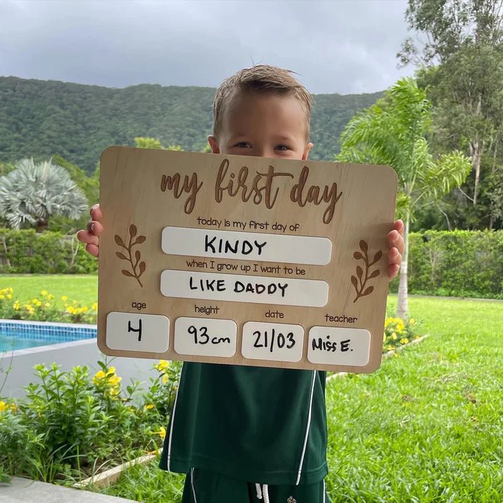 First & Last Day of School Whiteboard - Aster & Ruby