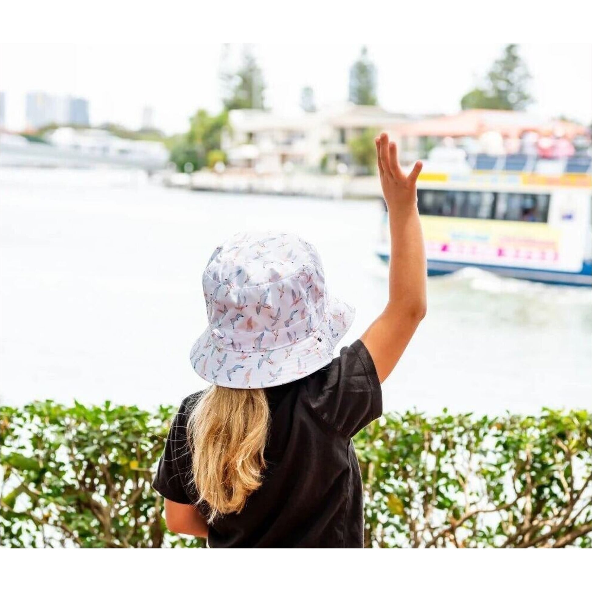 Little Renegade Company Gull Reversible Bucket Hat | Aster & Ruby