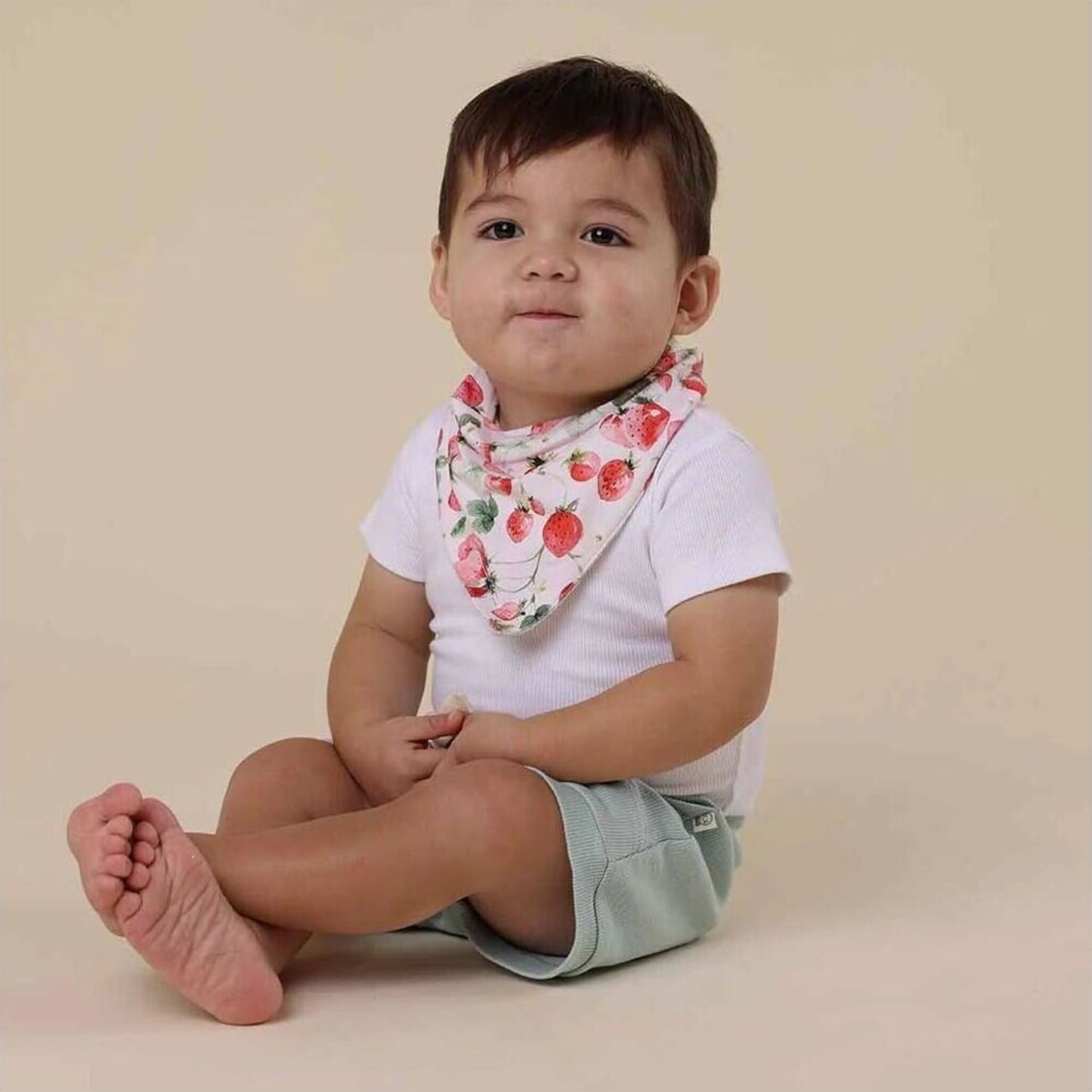 Snuggle Hunny Strawberry Organic Dribble Bib | Aster & Ruby