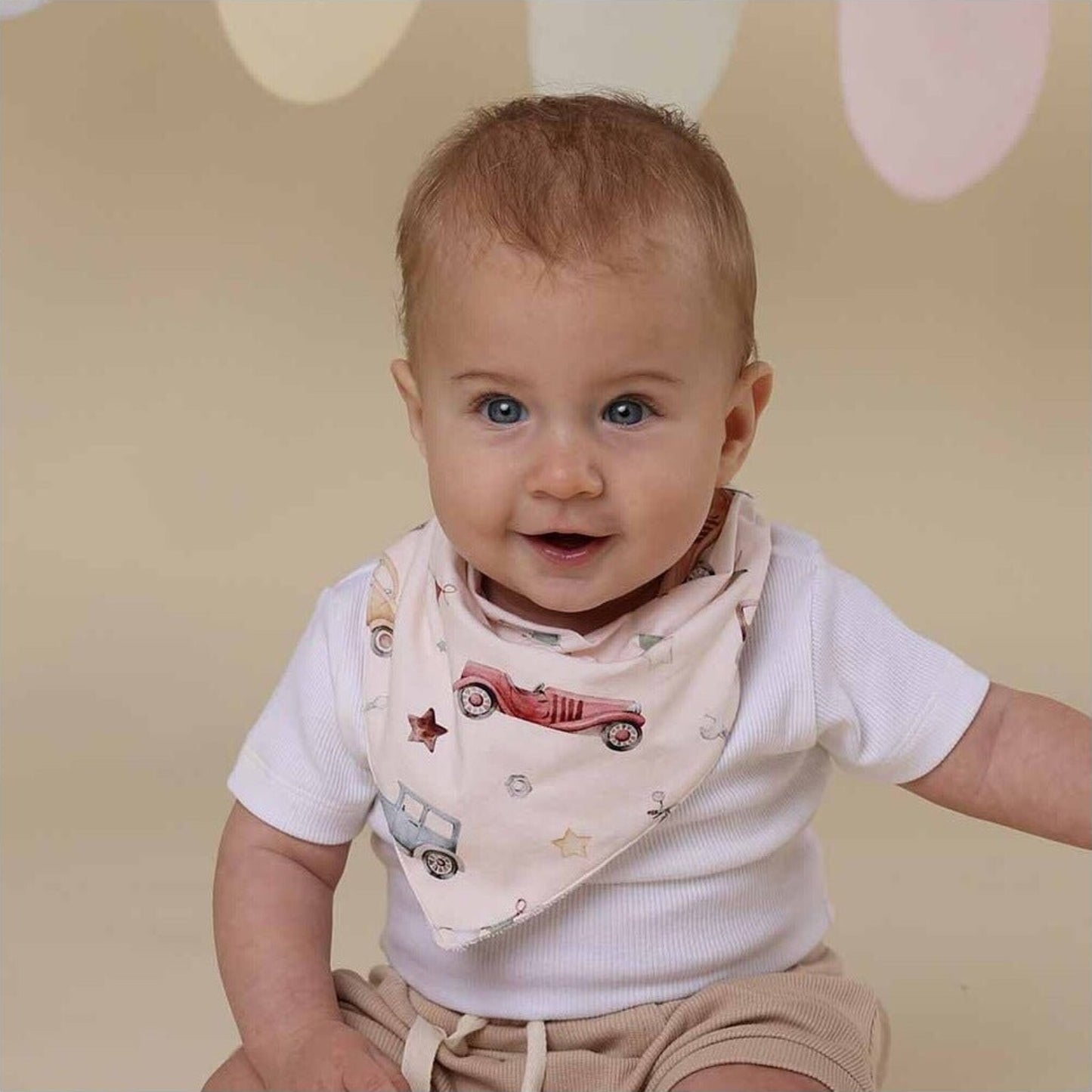 Snuggle Hunny Vintage Cars Organic Dribble Bib | Aster & Ruby